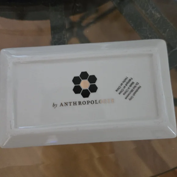 NWT Salt & Pepper Shaker Set - Picture 7 of 7